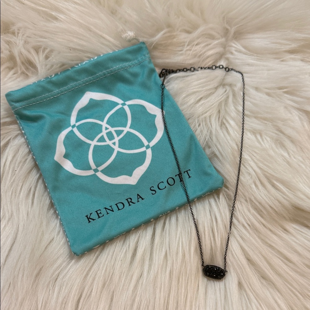 Kendra Scott Black Oval Pendant Necklace
